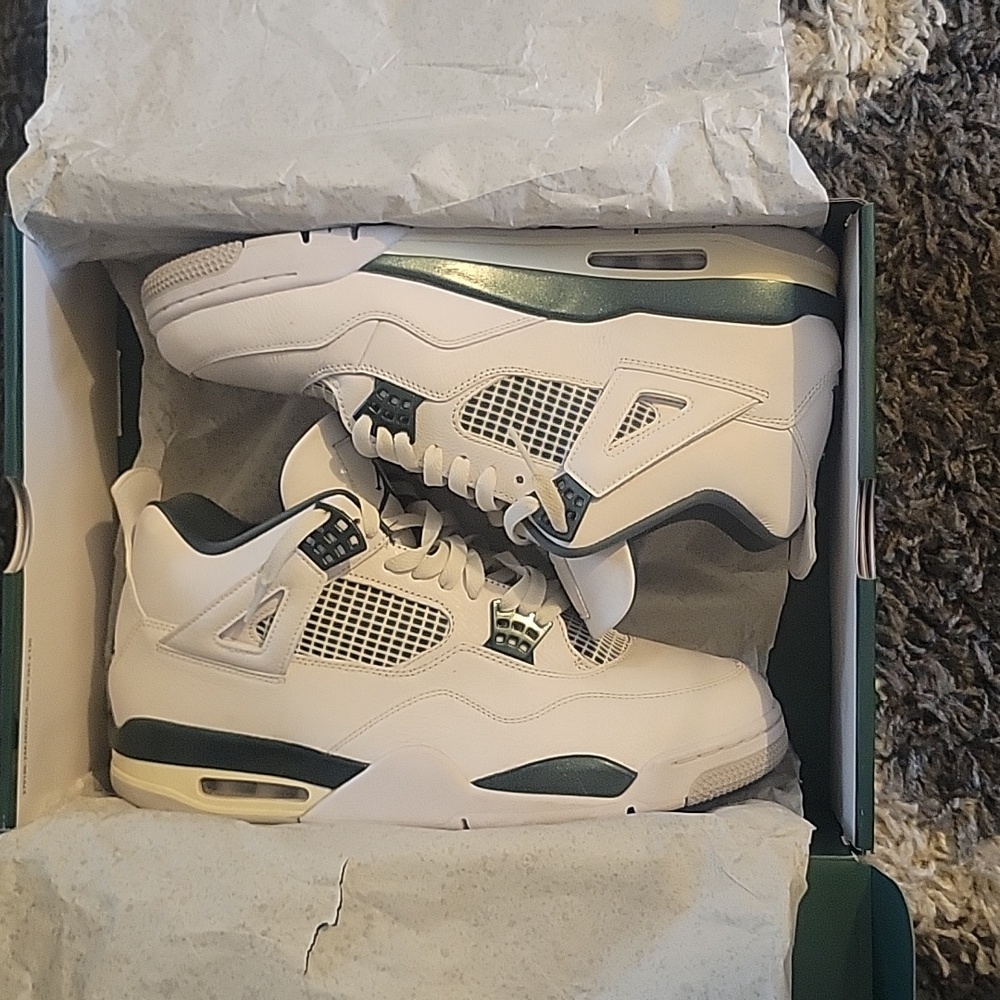 Air Jordan 4 Retro Oxidized Green Sneakers